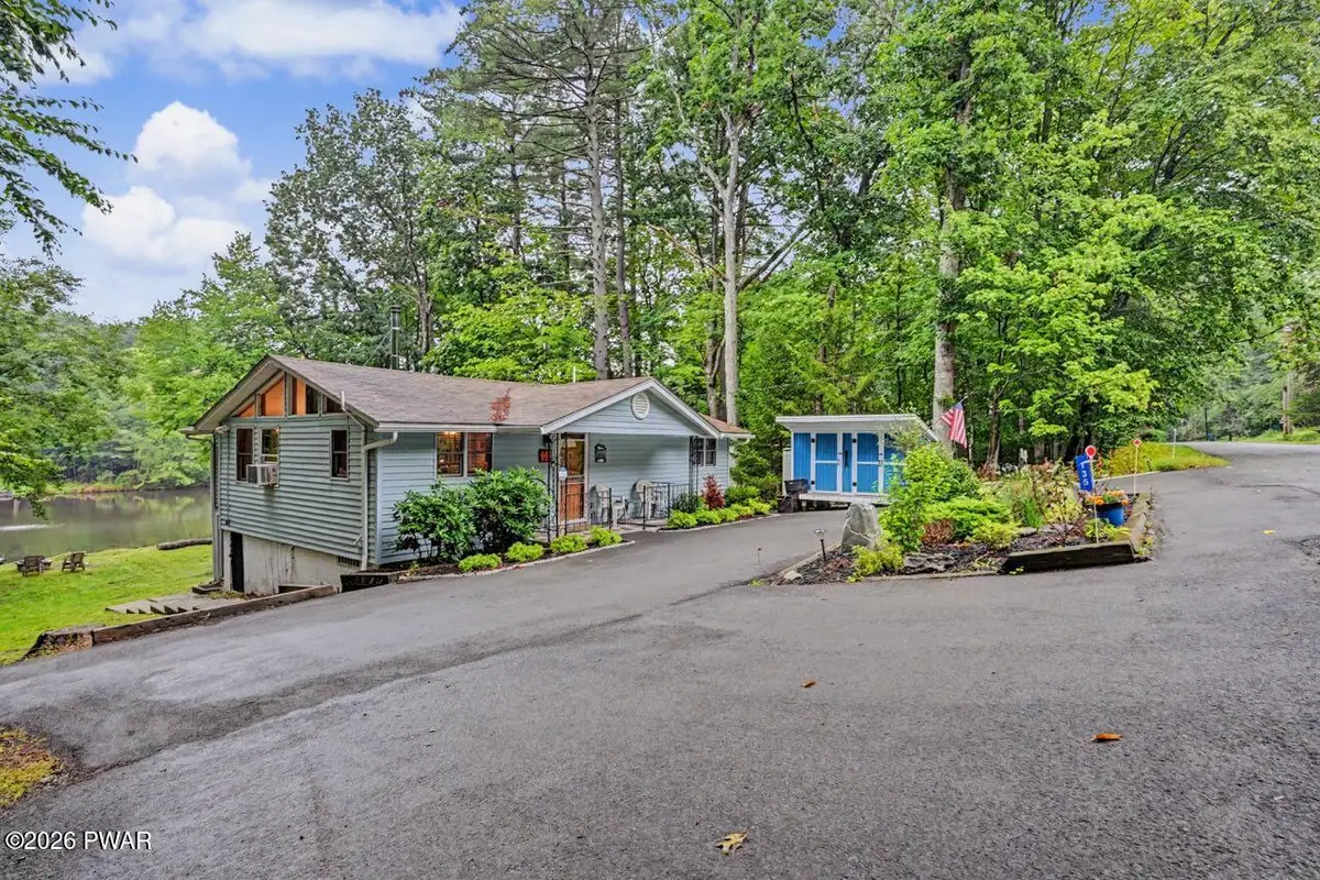 135 Outer Drive, Dingmans Ferry, PA 18328 - #1