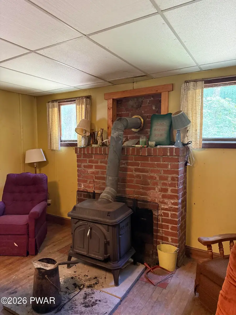 1826 Pennsylvania 402, Dingmans Ferry, PA 18328 - #2