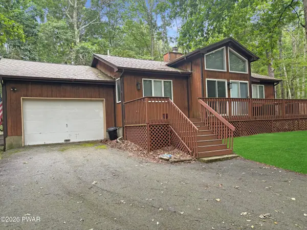 129 Surrey Lane, Lords Valley, PA 18428