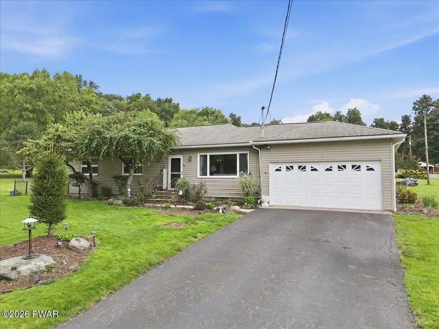 9 Overbrook Estate, Dallas, PA 18612 - #2