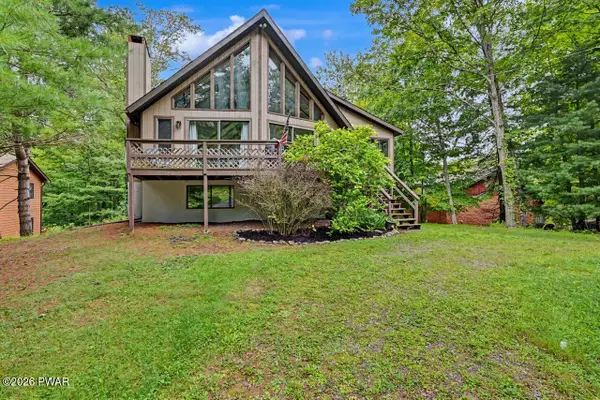 43 N Gate Court S, Lake Ariel, PA 18436