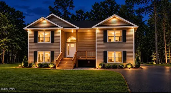 125 Franklin Drive, Hawley, PA 18428