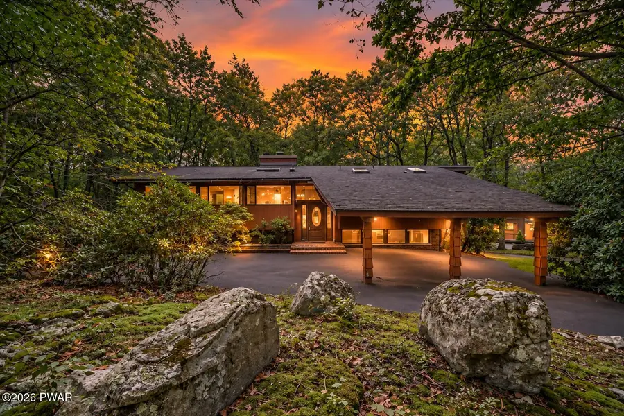 805 Overlook Court, Lords Valley, PA 18428 - #2