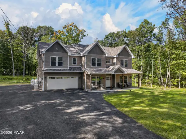 106 Hunters Lane Lane, Dingmans Ferry, PA 18328