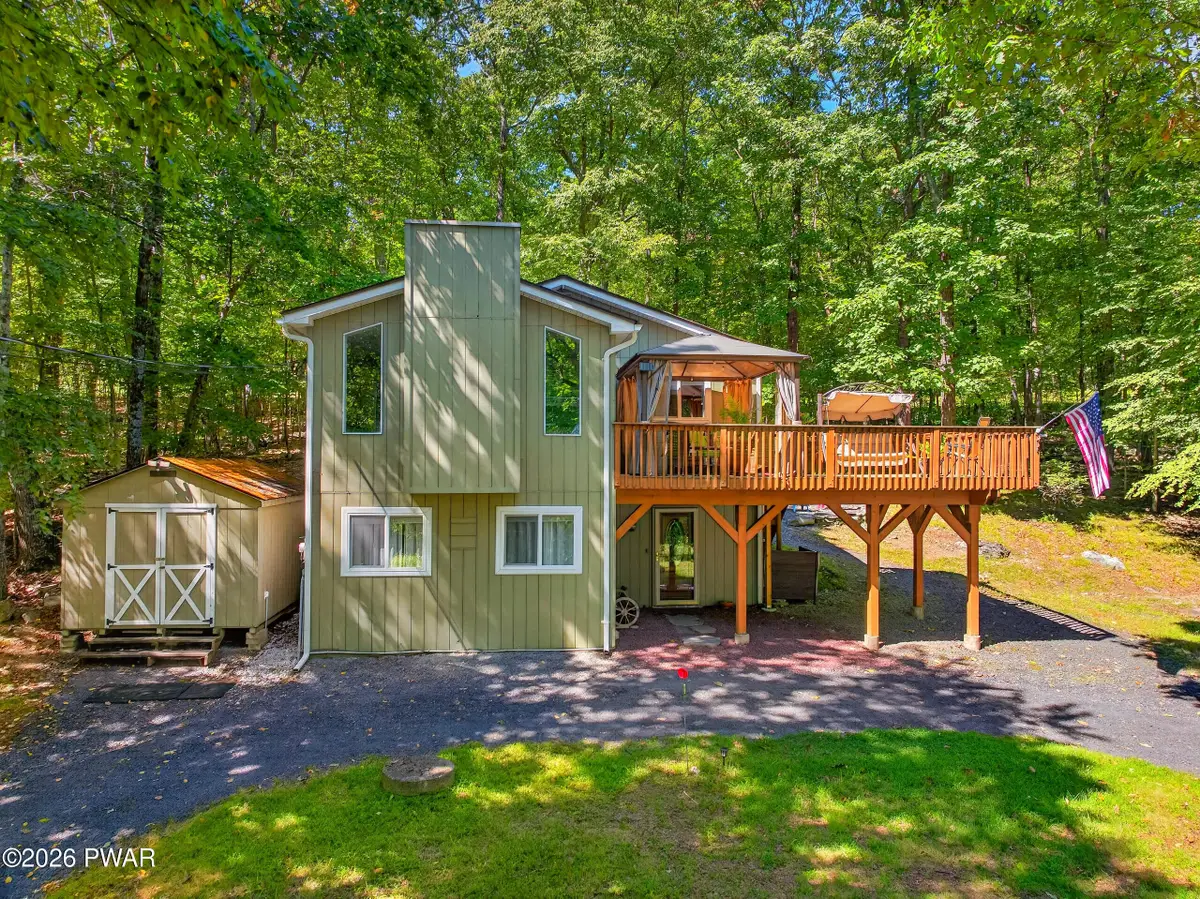 140 Lakewood Drive, Dingmans Ferry, PA 18328 - #1