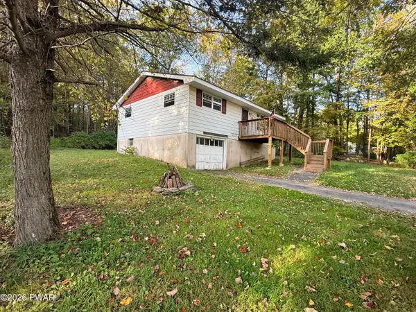 774 Elk Lake Drive, Waymart, PA 18472