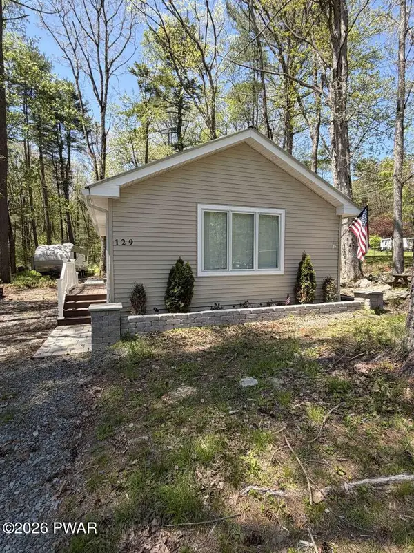 129 Mill Road, Hawley, PA 18428