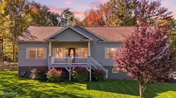 14 Brookside Road, Waymart, PA 18472