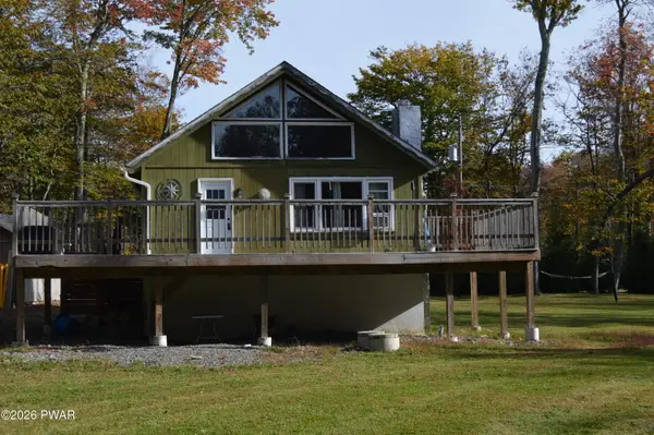 1095 Westside Drive, Newfoundland, PA 18445