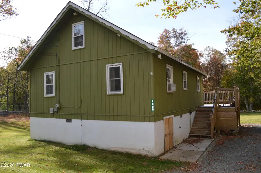 1095 Westside Drive, Newfoundland, PA 18445 - #2