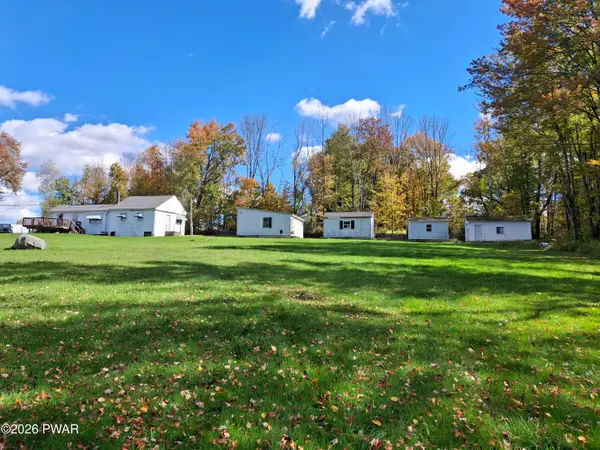 992 Owego Turnpike, Waymart, PA 18472