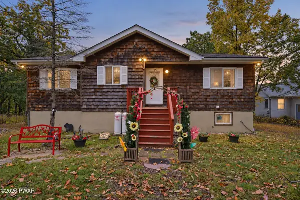 160 Hummingbird Trail, Bushkill, PA 18324