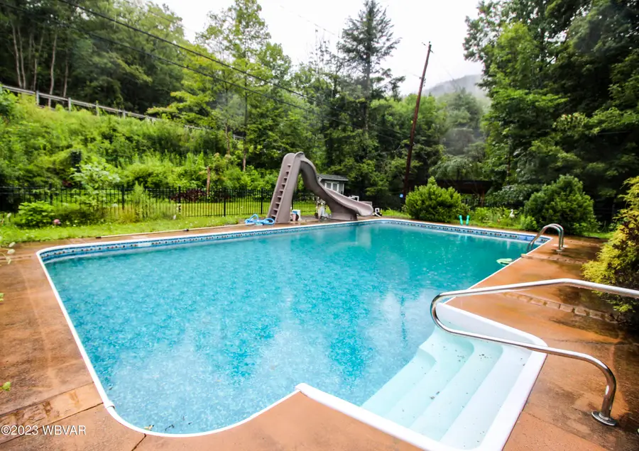 17 The Lovely Lane, Mill Hall, PA 17751 - Image #2