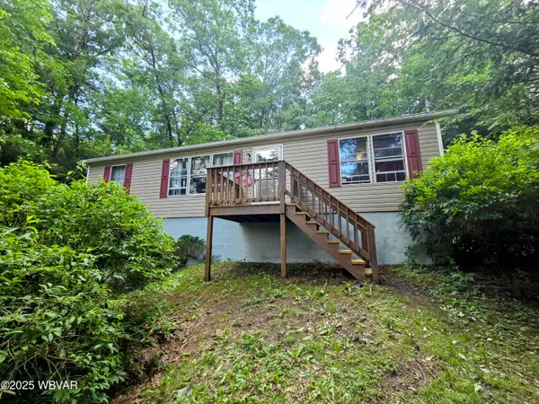 1428 Ridge Road, Jersey Shore, PA 17740