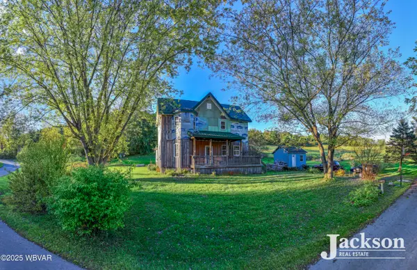 2021 W Side Road, Jersey Shore, PA 17740