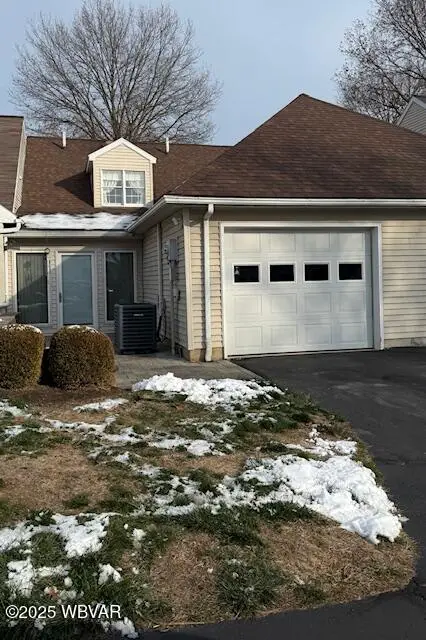 405 Wyndham Court, Williamsport, PA 17701 - Image #2