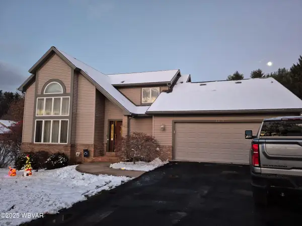 1363 W Cardinal Drive, Lock Haven, PA 17745