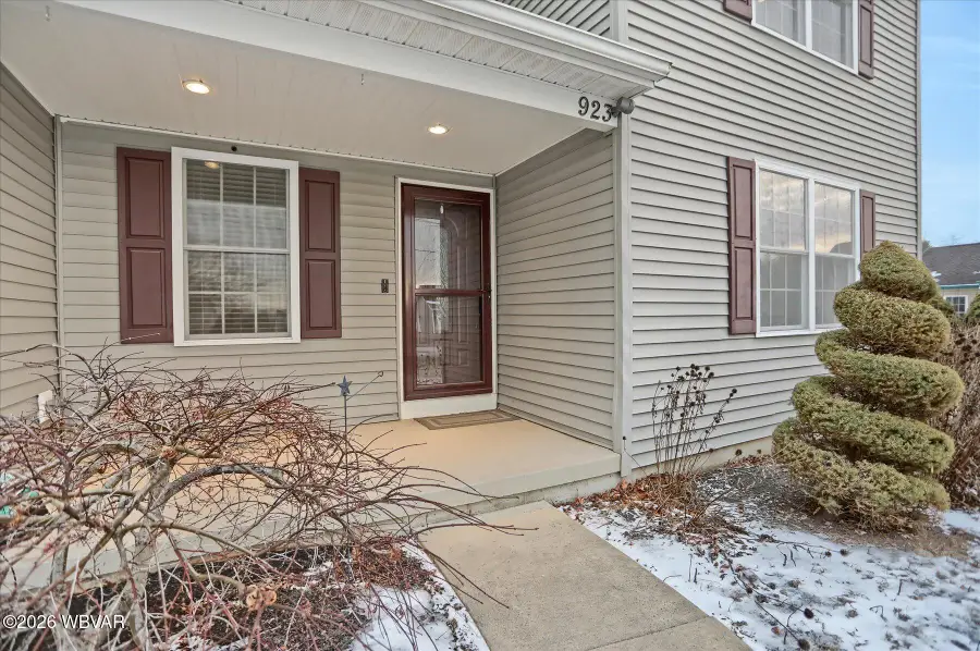 923 Bull Run Crossing, Lewisburg, PA 17837 - Image #2