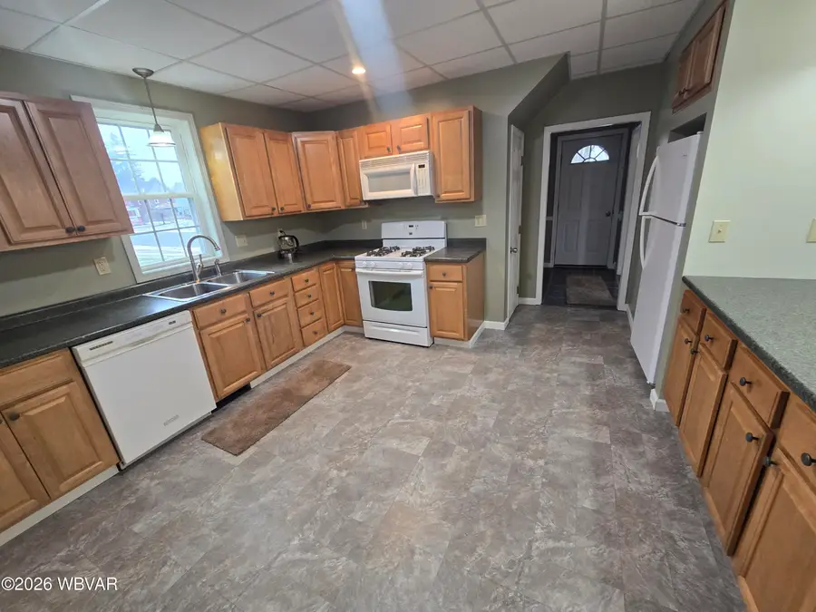 318 Washington Avenue, Jersey Shore, PA 17740 - Image #2