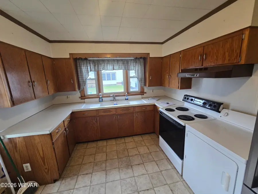 301 Glover Street, Jersey Shore, PA 17740 - Image #2