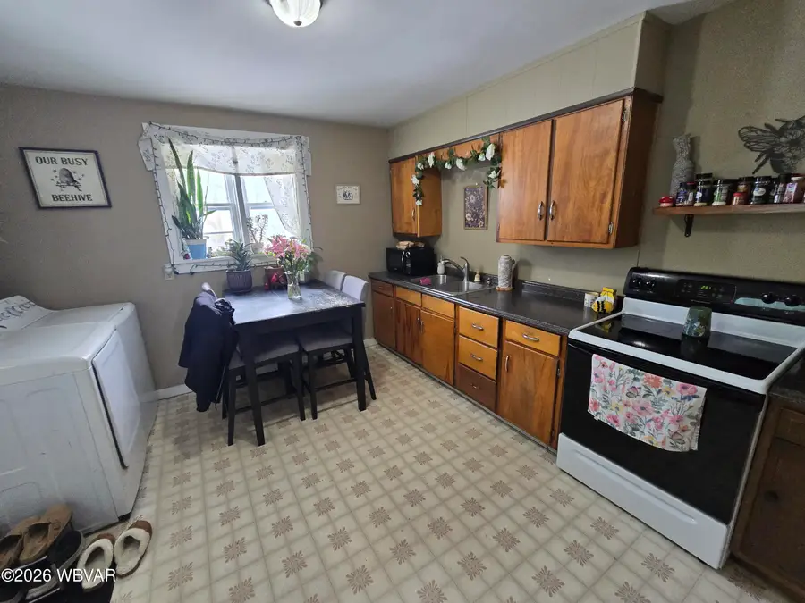 123 S Jones Street, Lock Haven, PA 17745 - #3