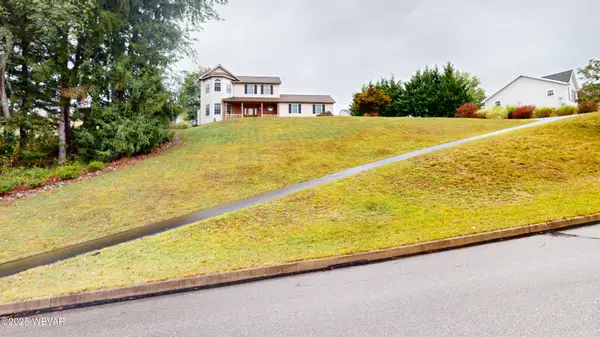 1818 Hidden Valley Drive, Montoursville, PA 17754