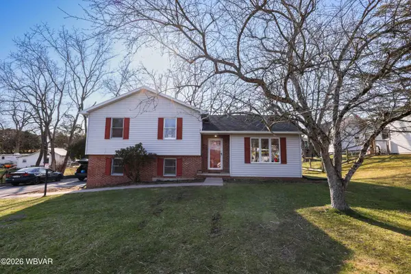 18 Woodbryn Drive, Williamsport, PA 17701