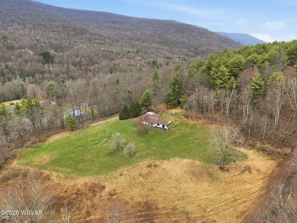 124 Oxen Hill Lane, New Albany, PA 18833