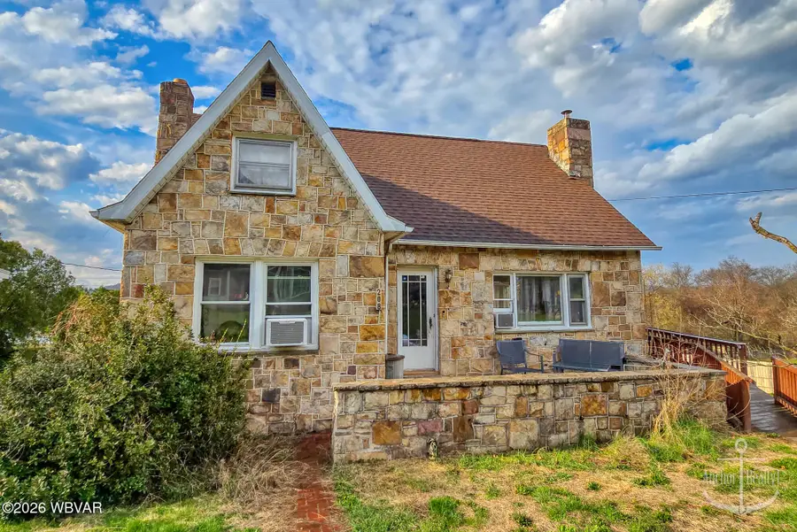 208 E Keller Street, Lock Haven, PA 17745 - #2