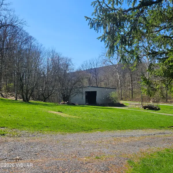 250 Langs Lane, Mill Hall, PA 17751