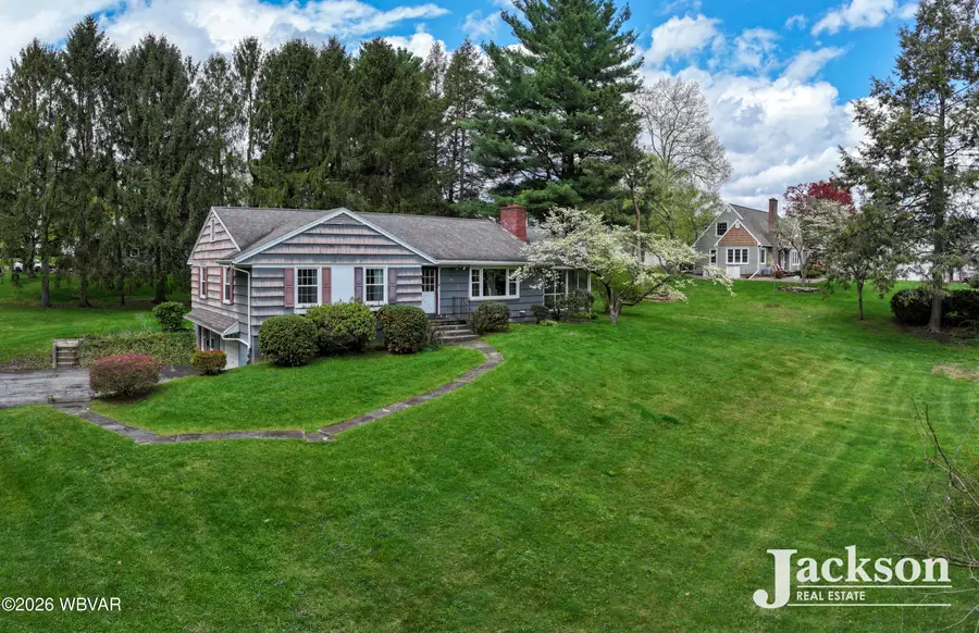 218 Kendall Avenue, Jersey Shore, PA 17740 - #2