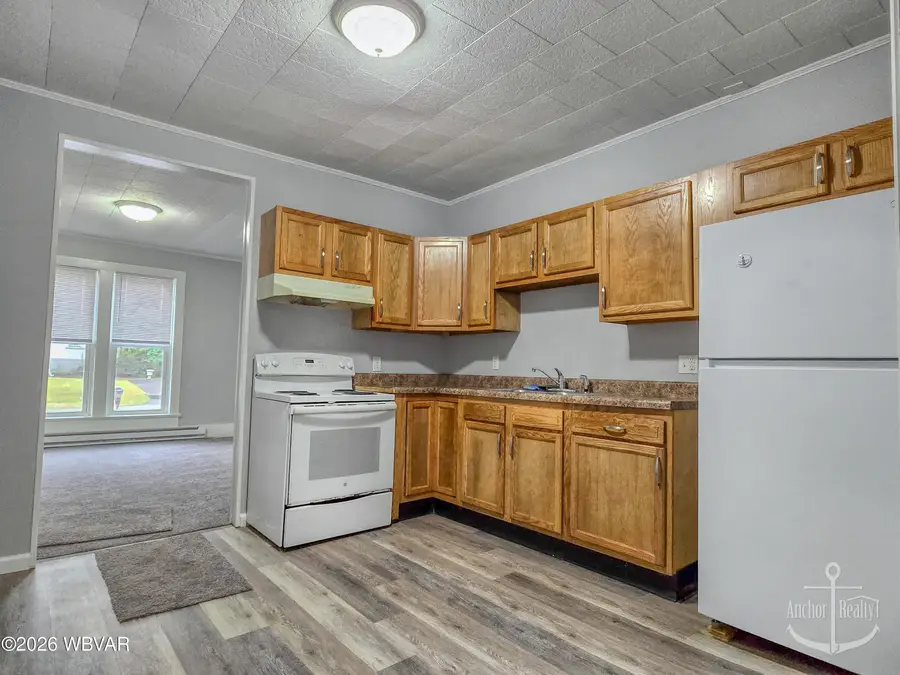 19 E Water Street, Lock Haven, PA 17745 - #3