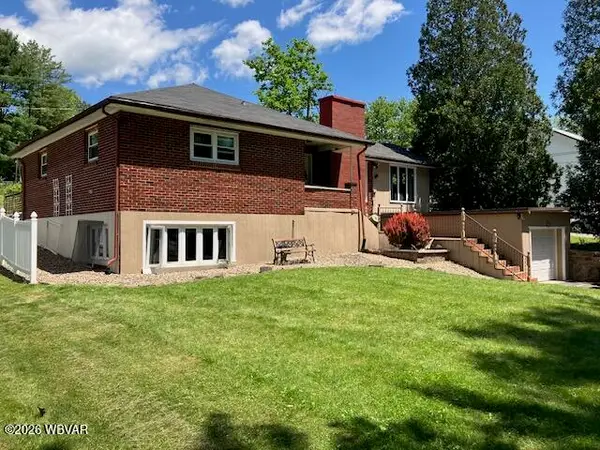 2869 4 Mile Drive, Montoursville, PA 17754