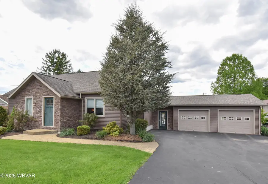 110 Woodward Avenue, Lock Haven, PA 17745 - #2