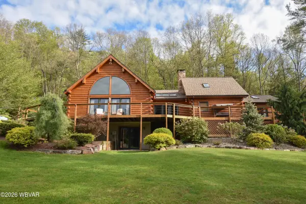 3597 E Valley Road, Loganton, PA 17747