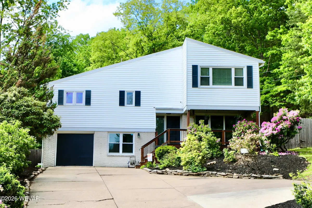 1204 Vallamont Drive, Williamsport, PA 17701 - #1