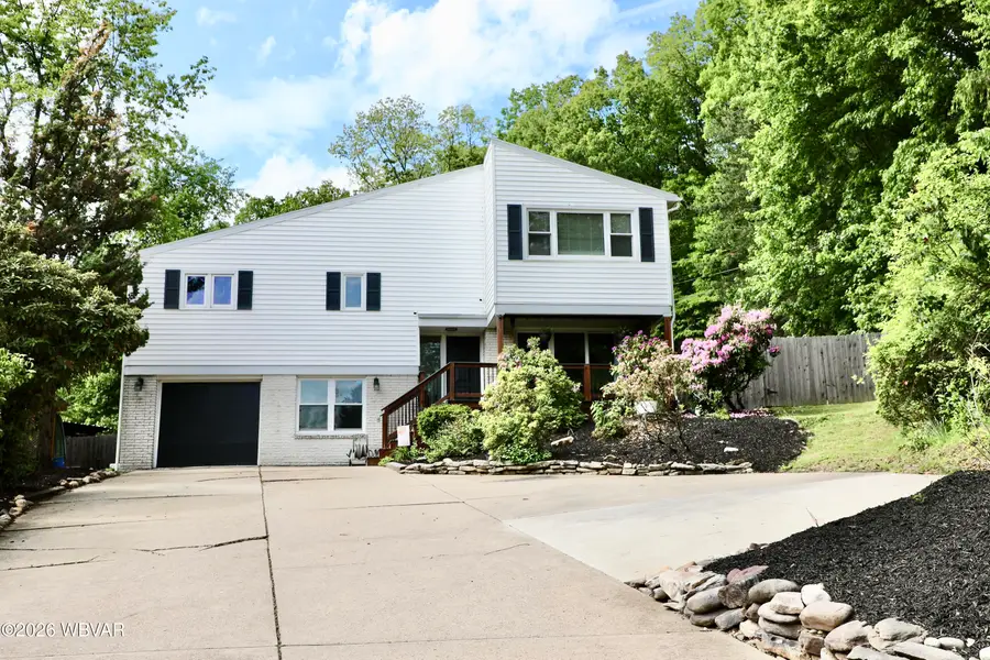 1204 Vallamont Drive, Williamsport, PA 17701 - #2