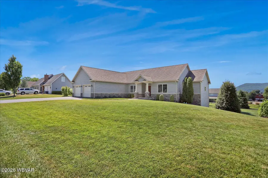 72 Willis Drive, Mill Hall, PA 17751 - #2