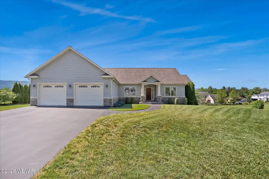 72 Willis Drive, Mill Hall, PA 17751 - #3