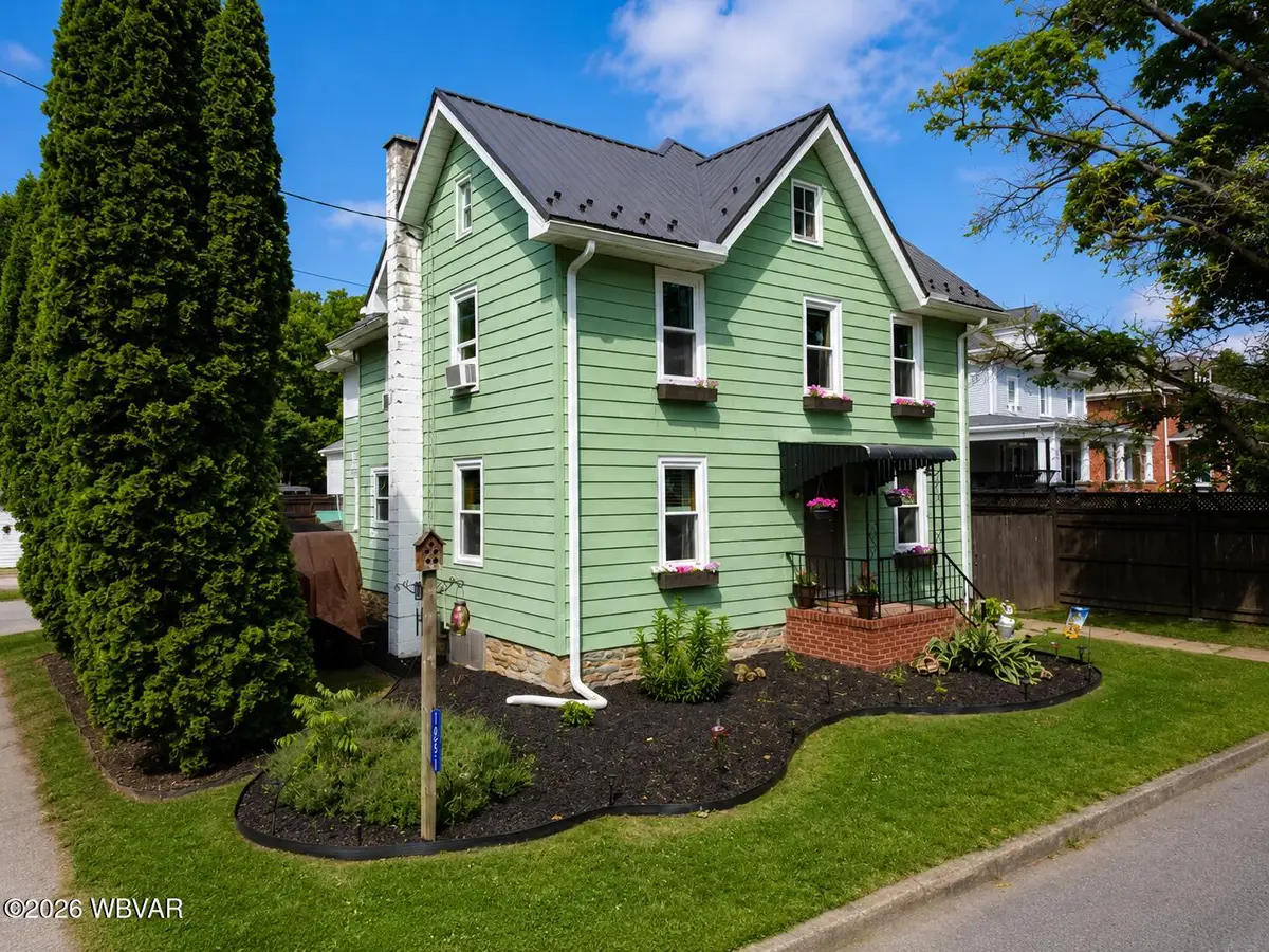 1051 Park Avenue, Lock Haven, PA 17745 - #1