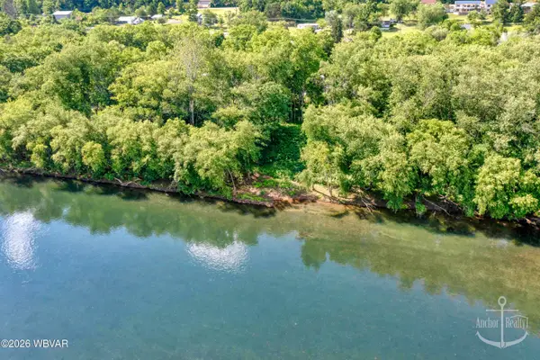 Island Road #0003, Lock Haven, PA 17745