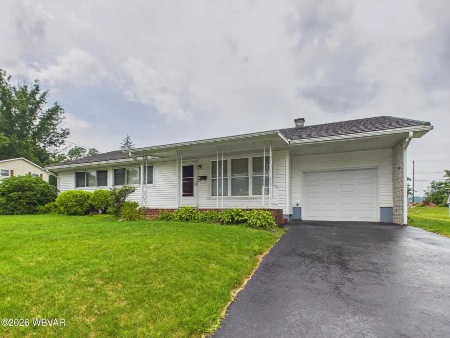 21 Mann Avenue, Mill Hall, PA 17751 - #2