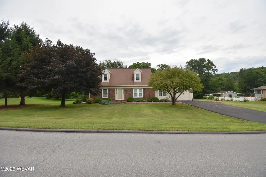 1068 E Cardinal Drive, Lock Haven, PA 17745 - #3