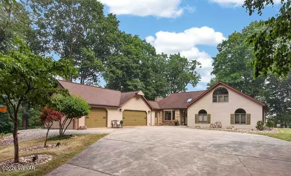 137 W Hills Drive, Williamsport, PA 17701