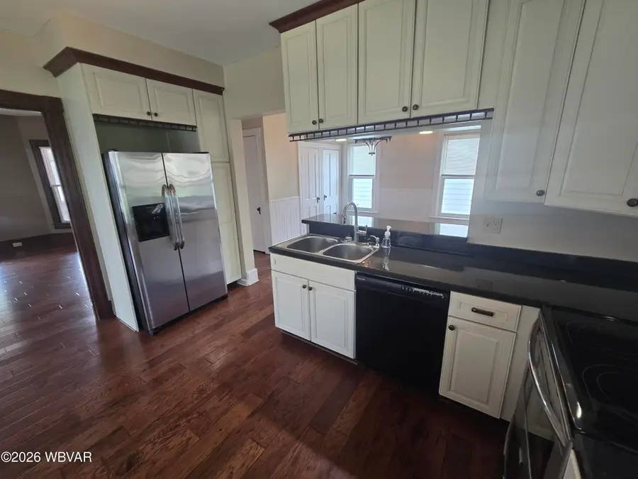 152 Mount Pleasant Avenue, Jersey Shore, PA 17740 - #2