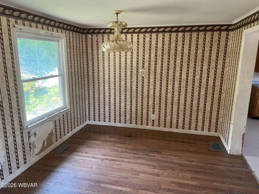820 E Central Avenue, Jersey Shore, PA 17740 - #3