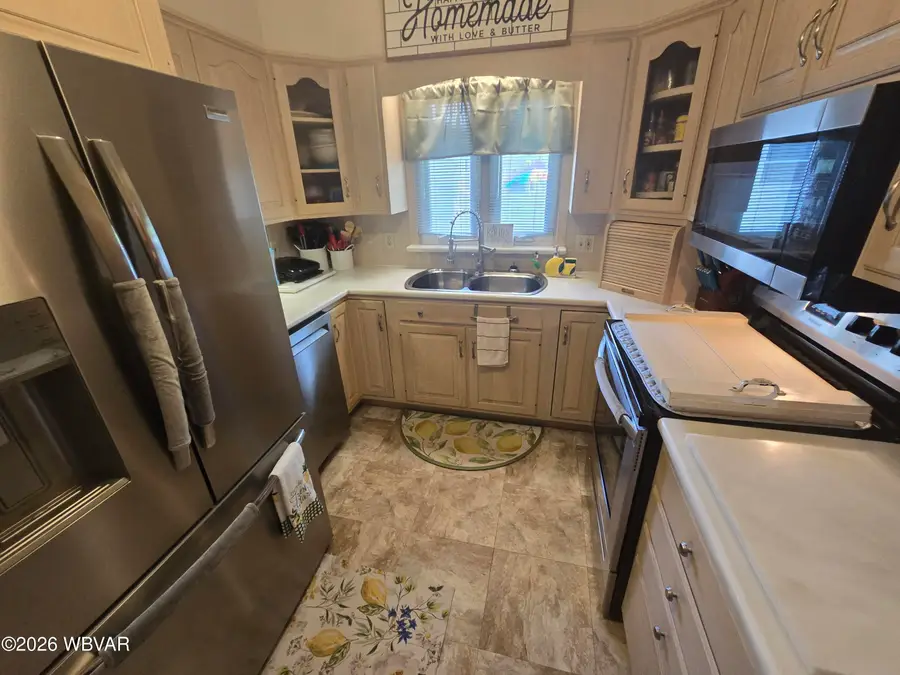 1370 Westminster Drive, Williamsport, PA 17701 - #2