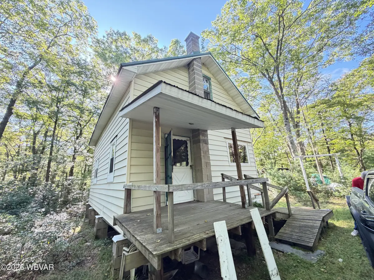 4 Smith Lane, Jersey Shore, PA 17740 - #1