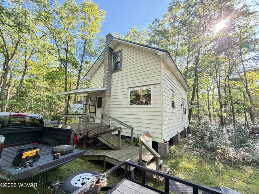 4 Smith Lane, Jersey Shore, PA 17740 - #2