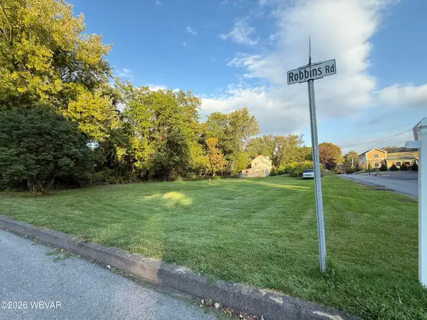 Robbins Road, Montoursville, PA 17754
